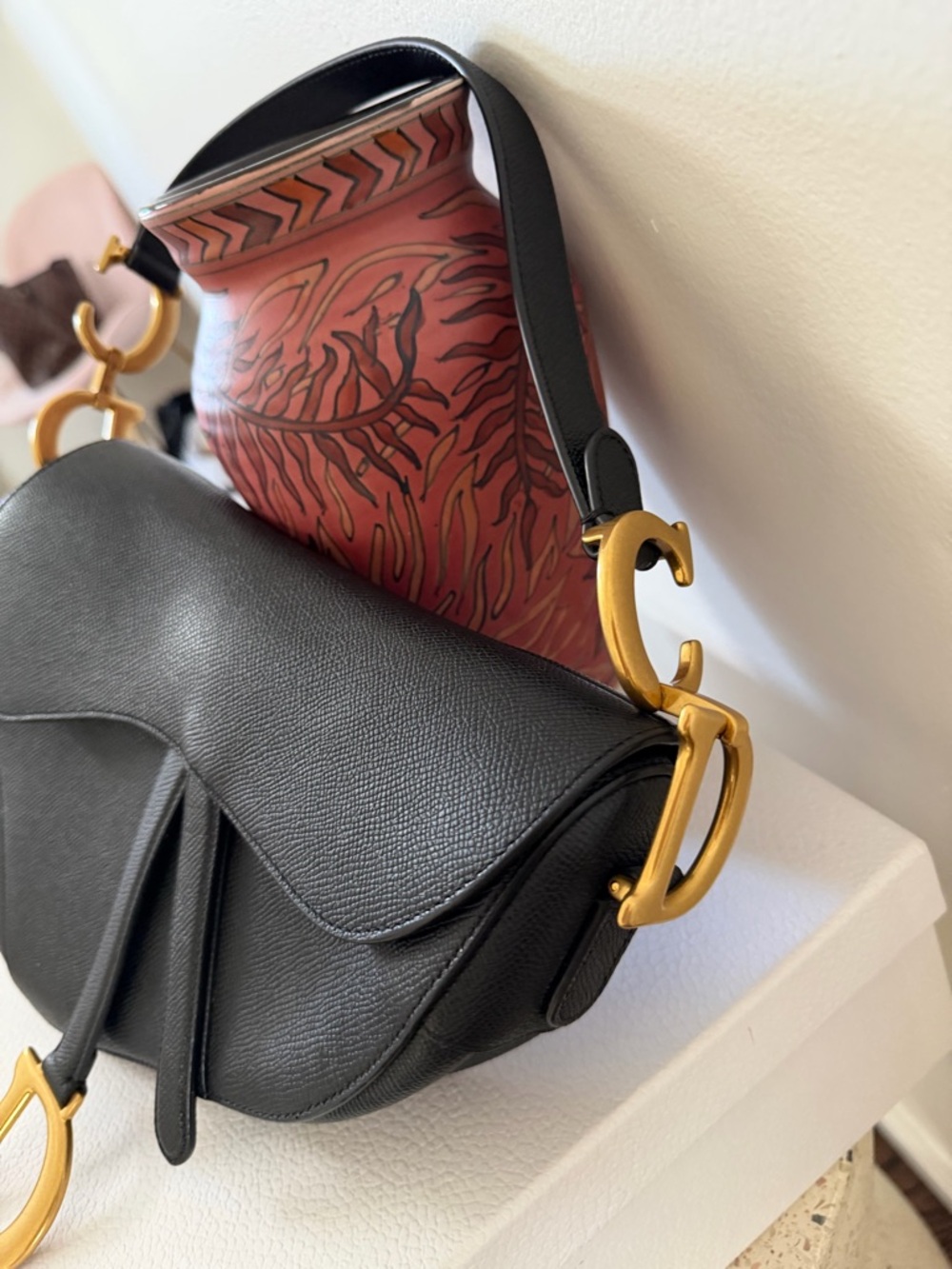 CHRISTIAN DIOR SADDLE GRAINED CALFSKIN BAG - Picture 4 of 16
